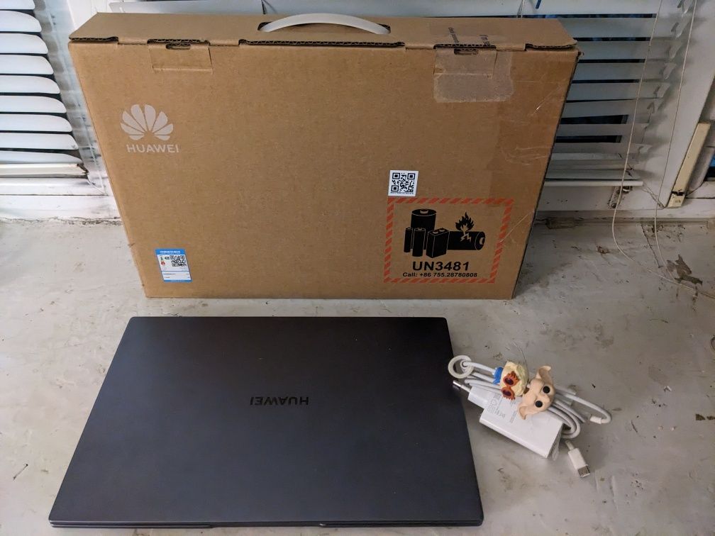 Ноутбук Huawei matebook D14
