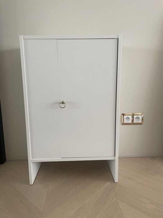 Płytka gł. 30 cm biała szafka z IKEI do odbioru we Wrocławiu