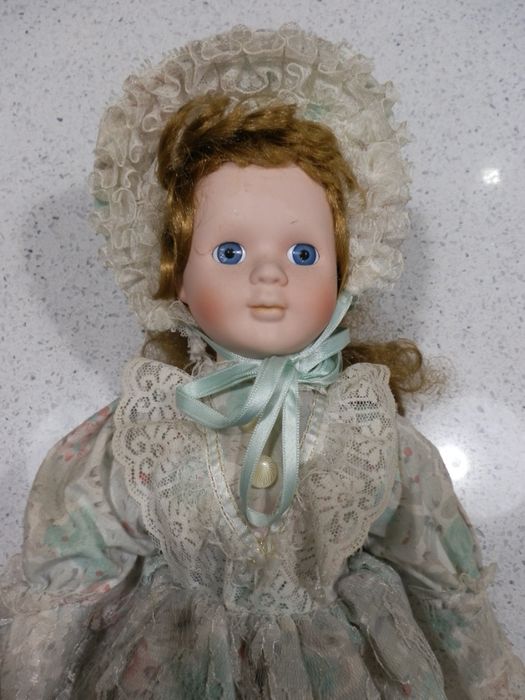 Bonecas porcelana