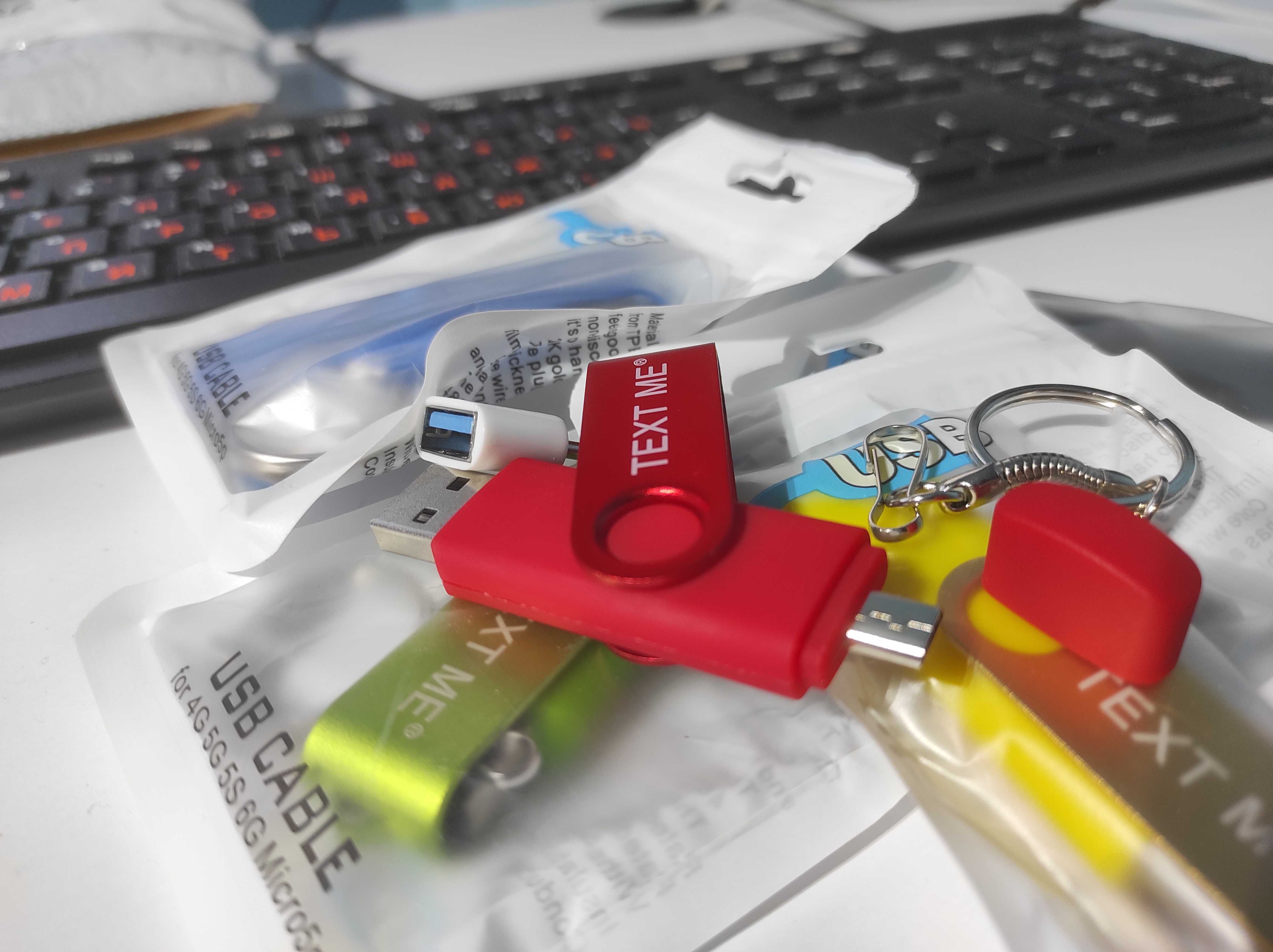 Podwójna pendrive 32GB USB i micro USB z adapterem USB-C