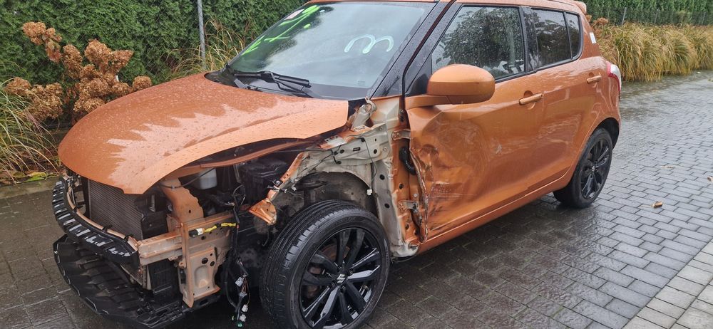 Suzuki swift 1.2 wersja Premium jak nowy