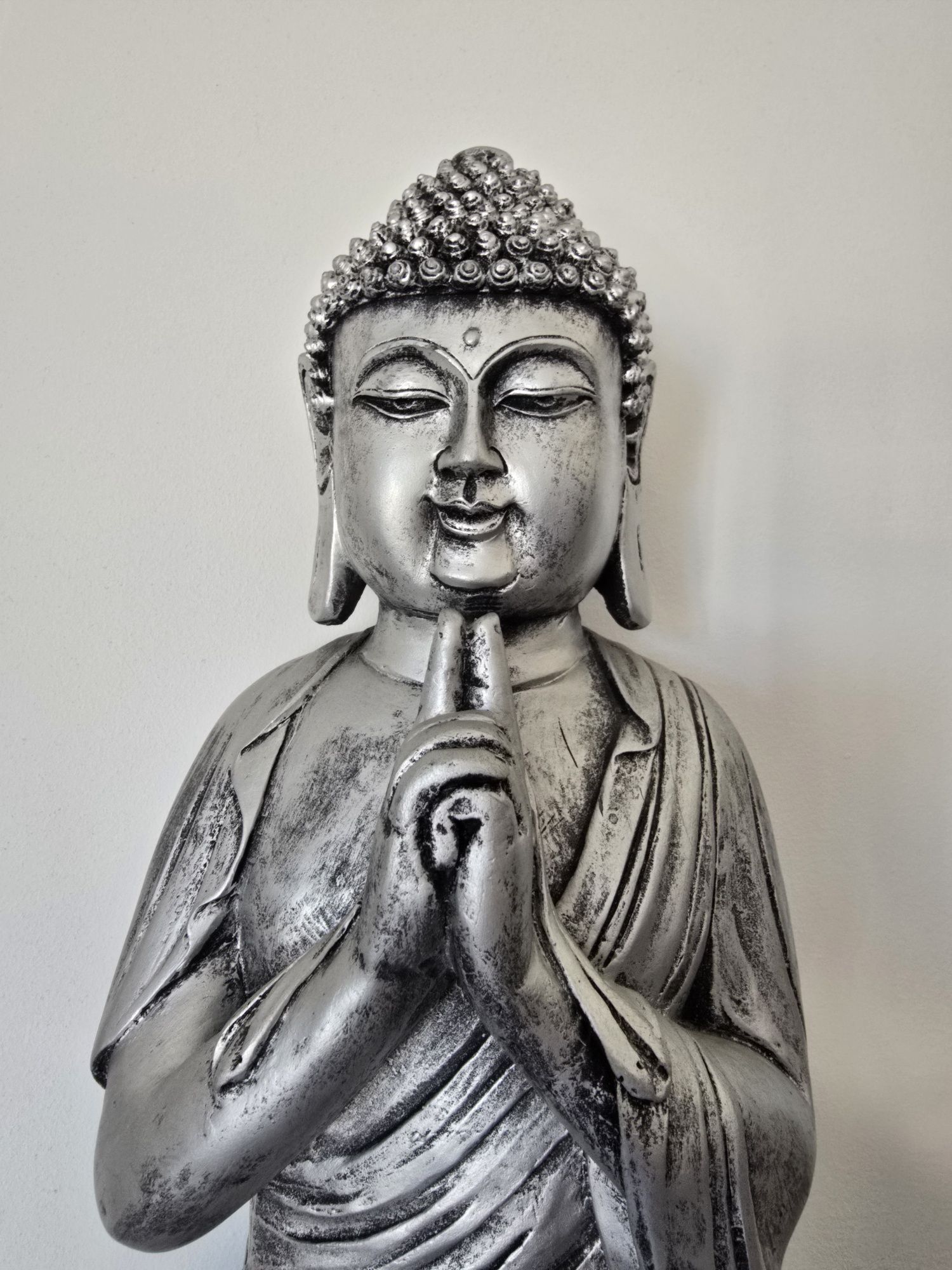 Buda prateado em Marfinite