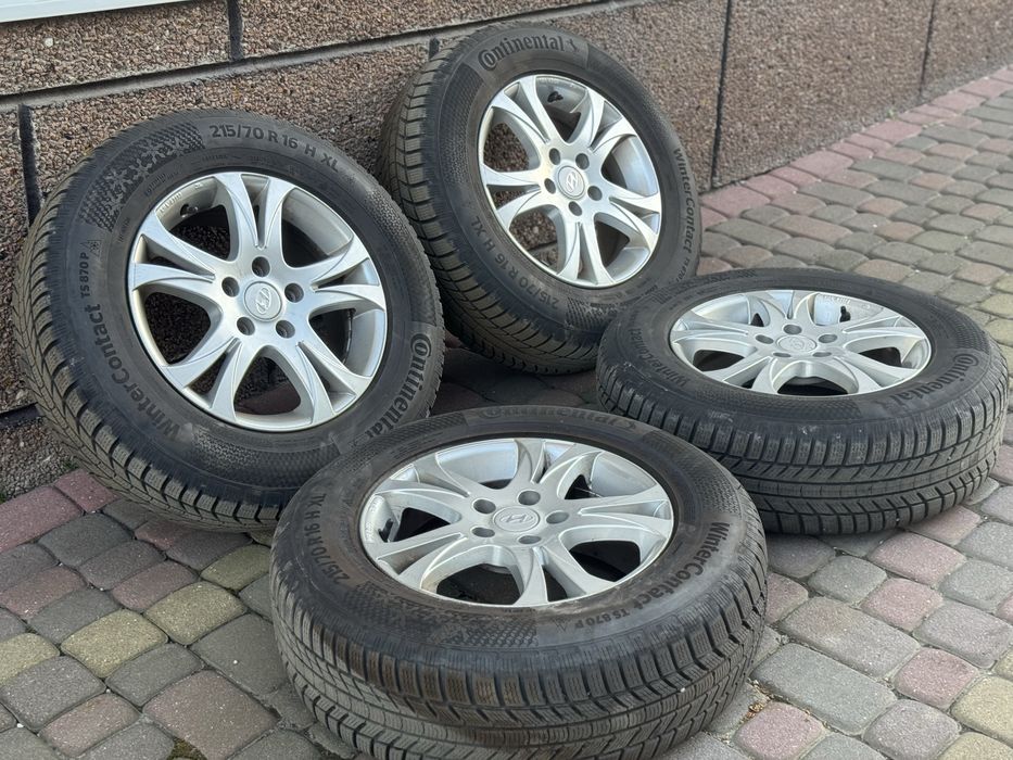 Колеса в зборі Шини з Дисками Hyundai ix35 215x70R16 зимові