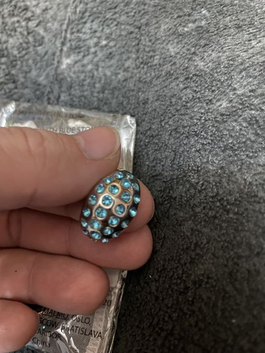 Продам кольцо бижутерия