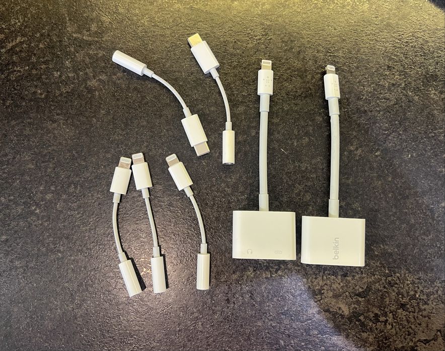 Адаптер перехідник Lighting на 3.5 A1749 та Belkin