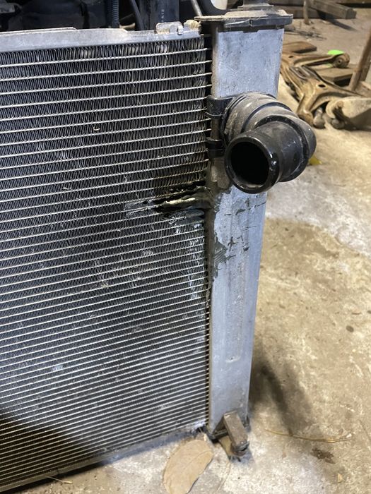 Радиатор основной INFINITI G25/G35/G37/Q40 06-14  3.5 VQ35HR бачок