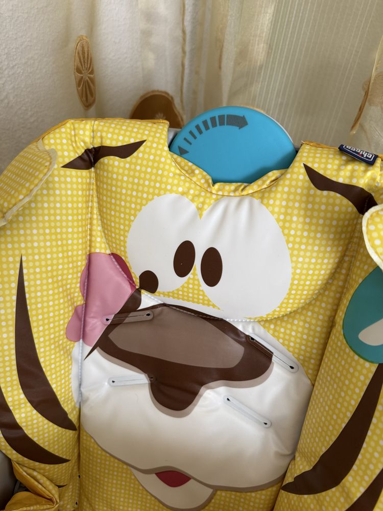 Продам стілець для годування CHICCO