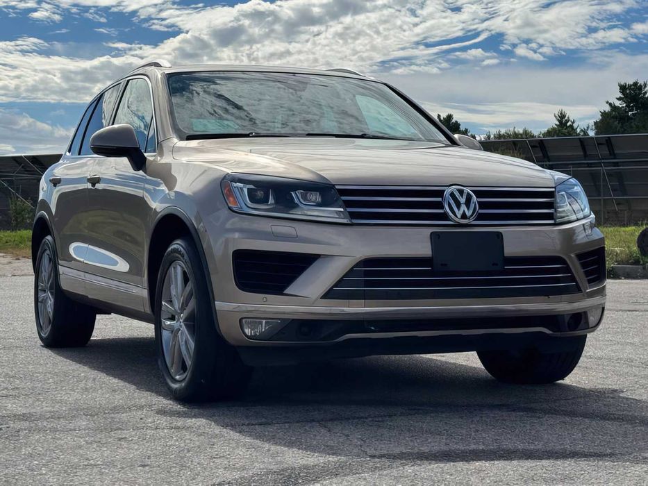 Volkswagen Touareg      2016