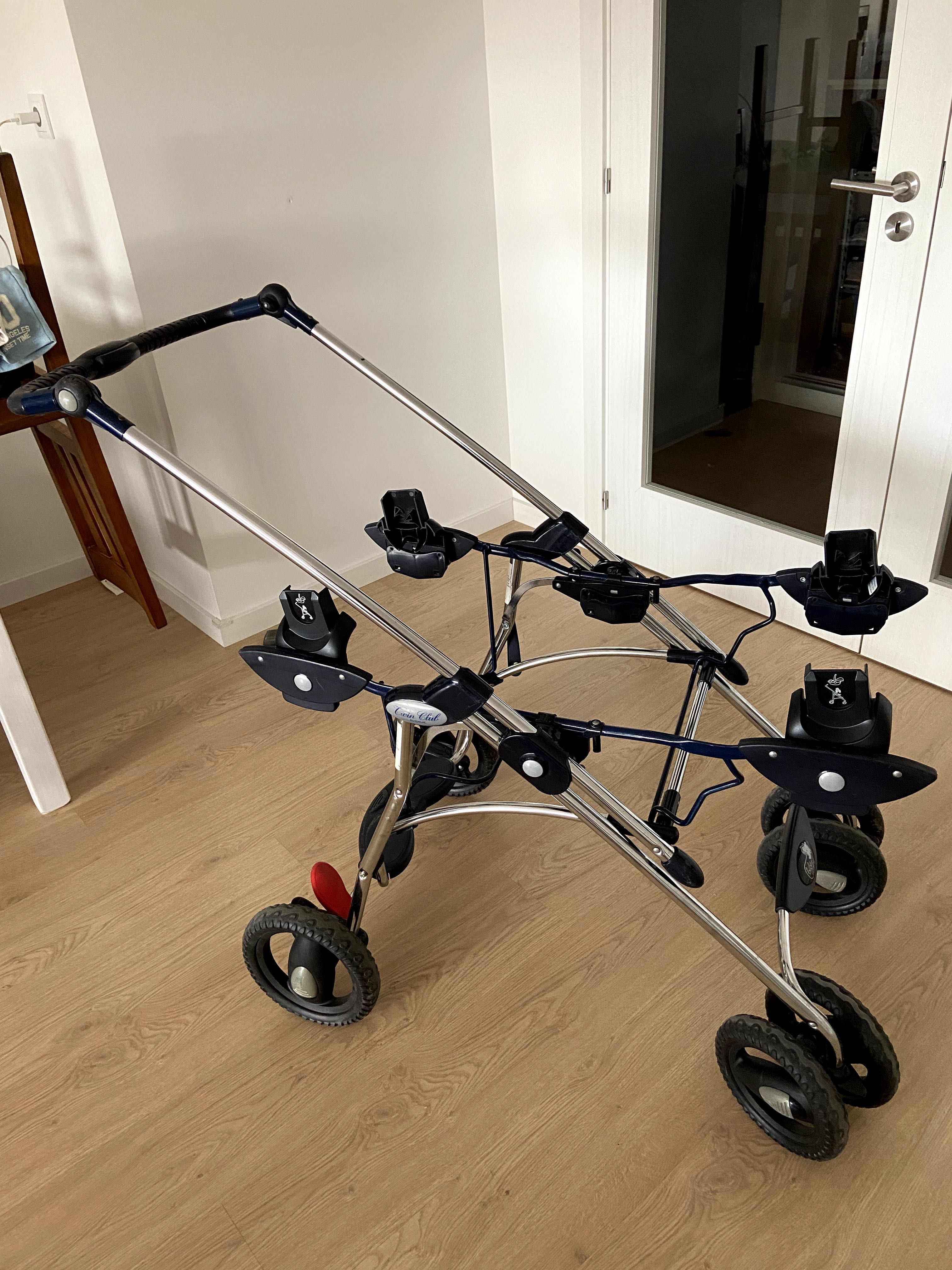 Ovos/Babycoques Maxi-Cosi CabrioFix i-Size e adaptadores - como novos
