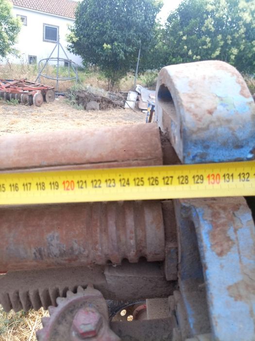 Vende se calandra manual