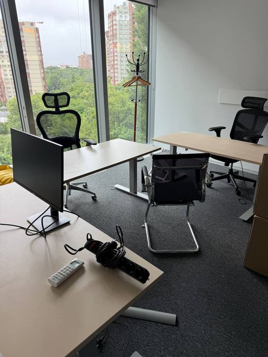 РОЗПРОДАЖ СКЛАДУ МЕБЛІВ, столи, крісла, стільці,тумби, шафи, стелажі