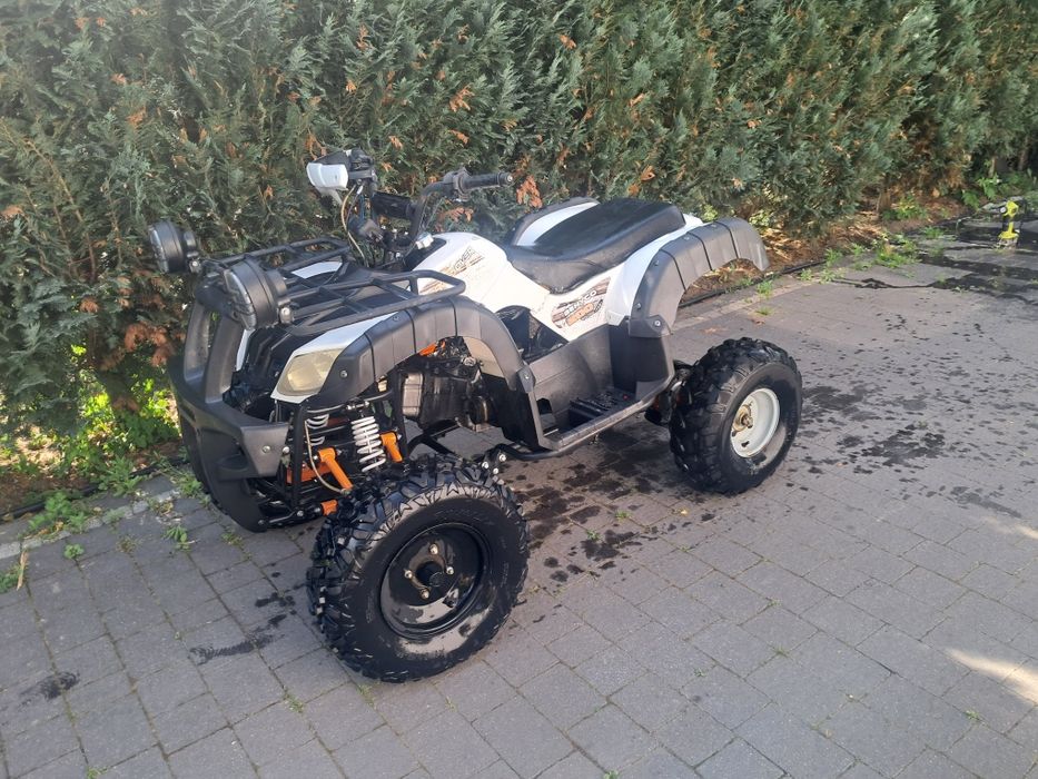 Sprzedam quada benyco 200
