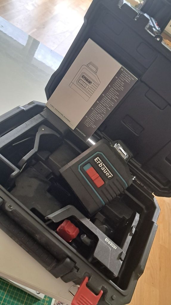 Erbauer laser krzyżowy