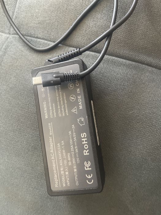 Зарядне устройство для ноутбука 45w TBS
