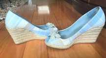 Sapatos em cunha