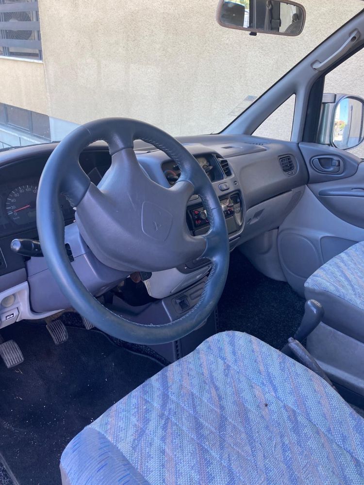Mitsubishi Space Gear 2.5 turbo intercoler de 8 lugares