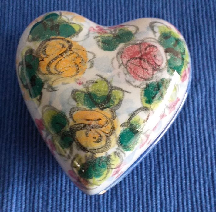 Caixinha coração, de Alcobaça