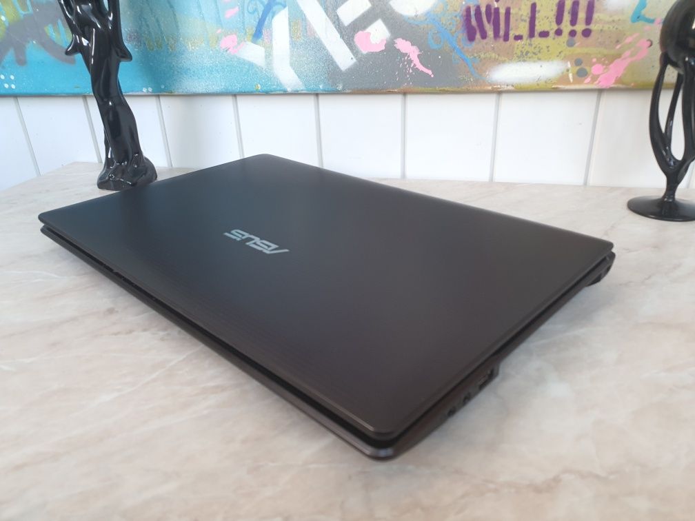 Ноутбук Asus X53T