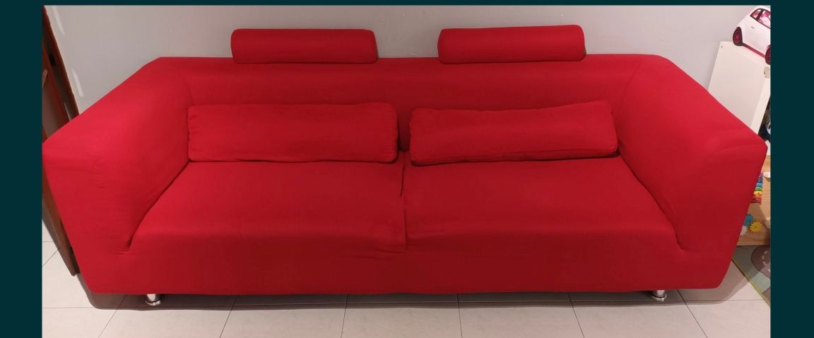 Vendo sofá  vermelho