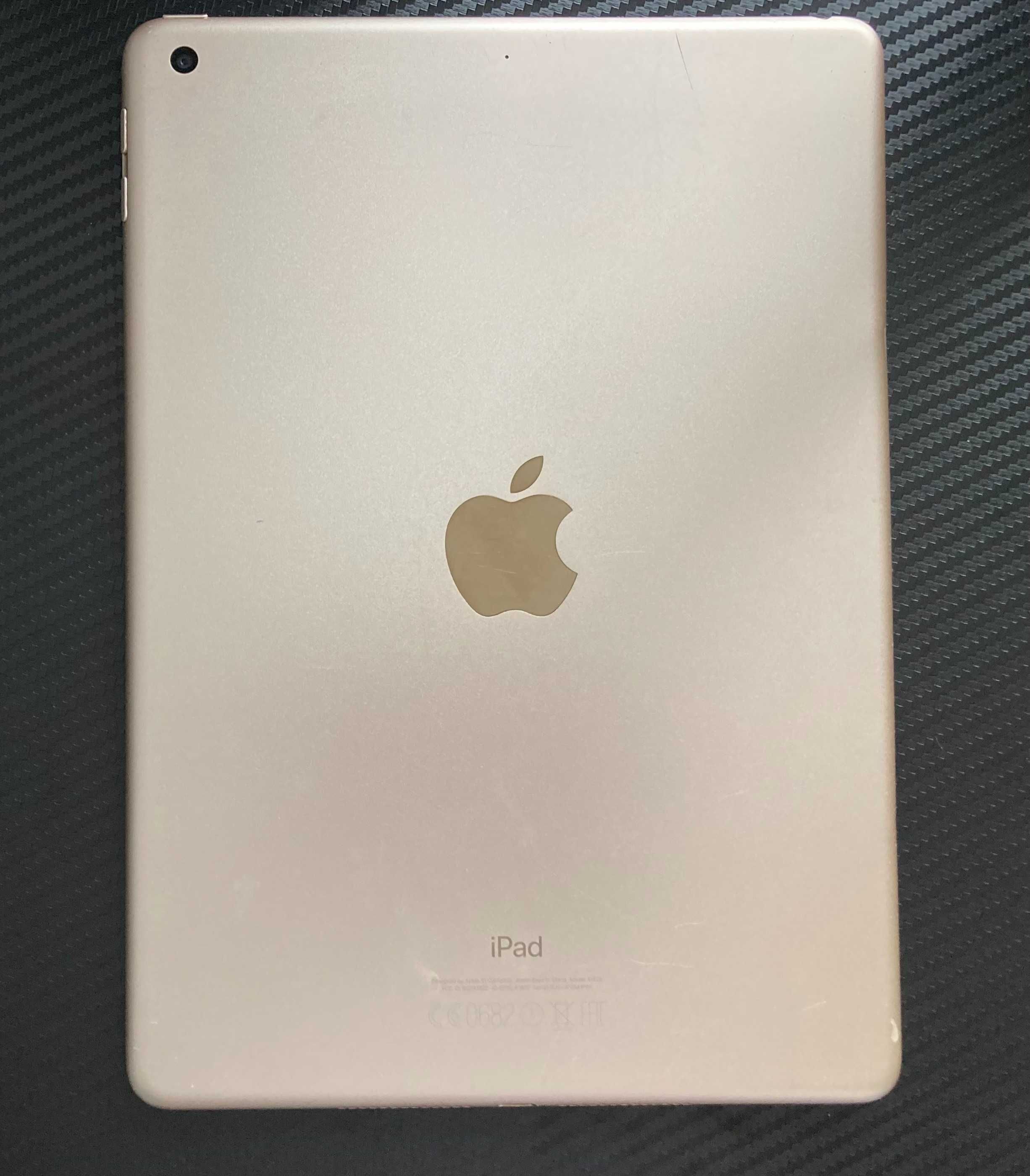iPad 5 Generation (з навушниками)