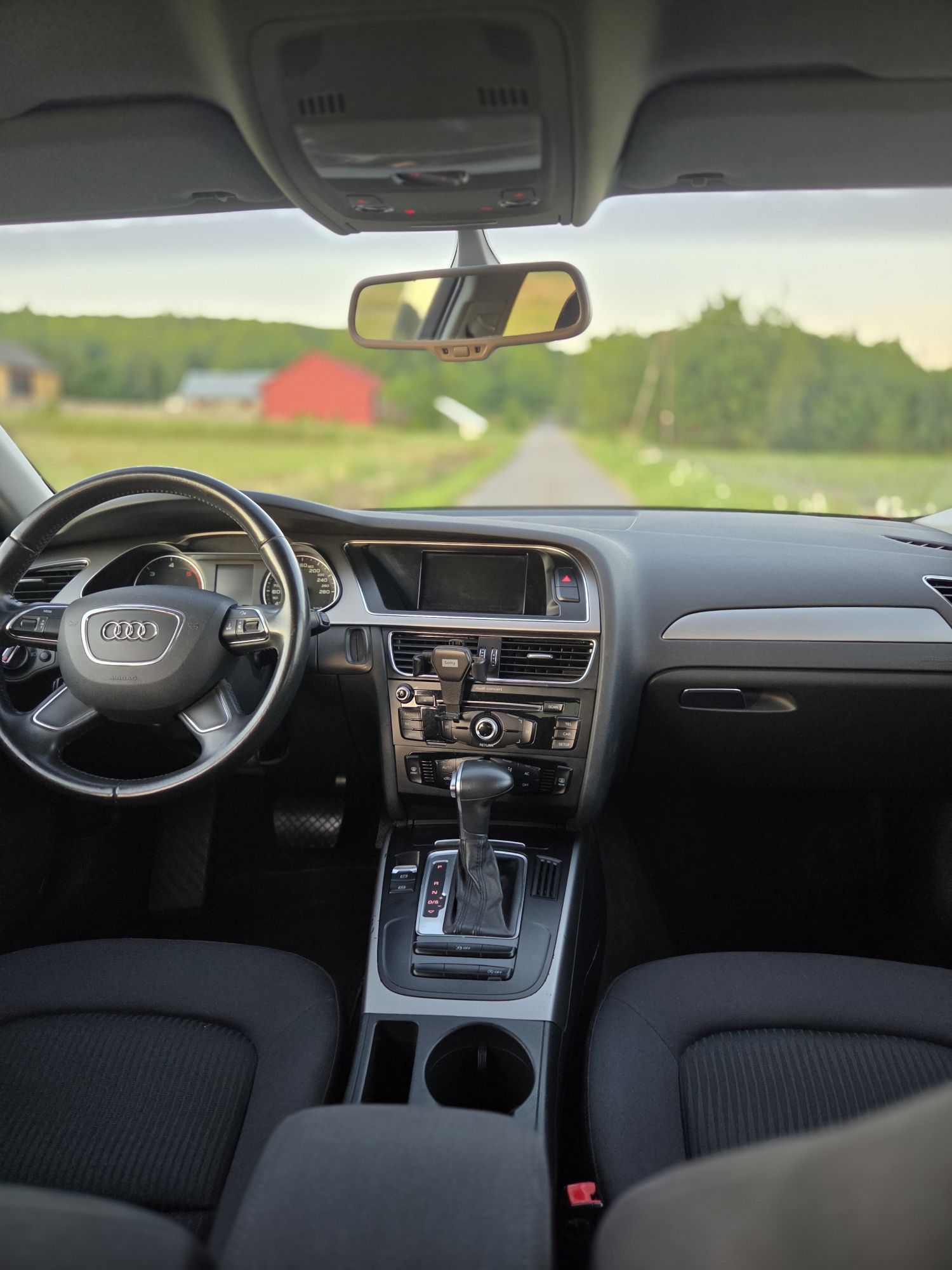 Audi A4 B8 Polift NISKI PRZEBIEG!!