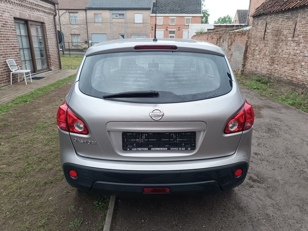 Nissan Qashqai j10 1.6