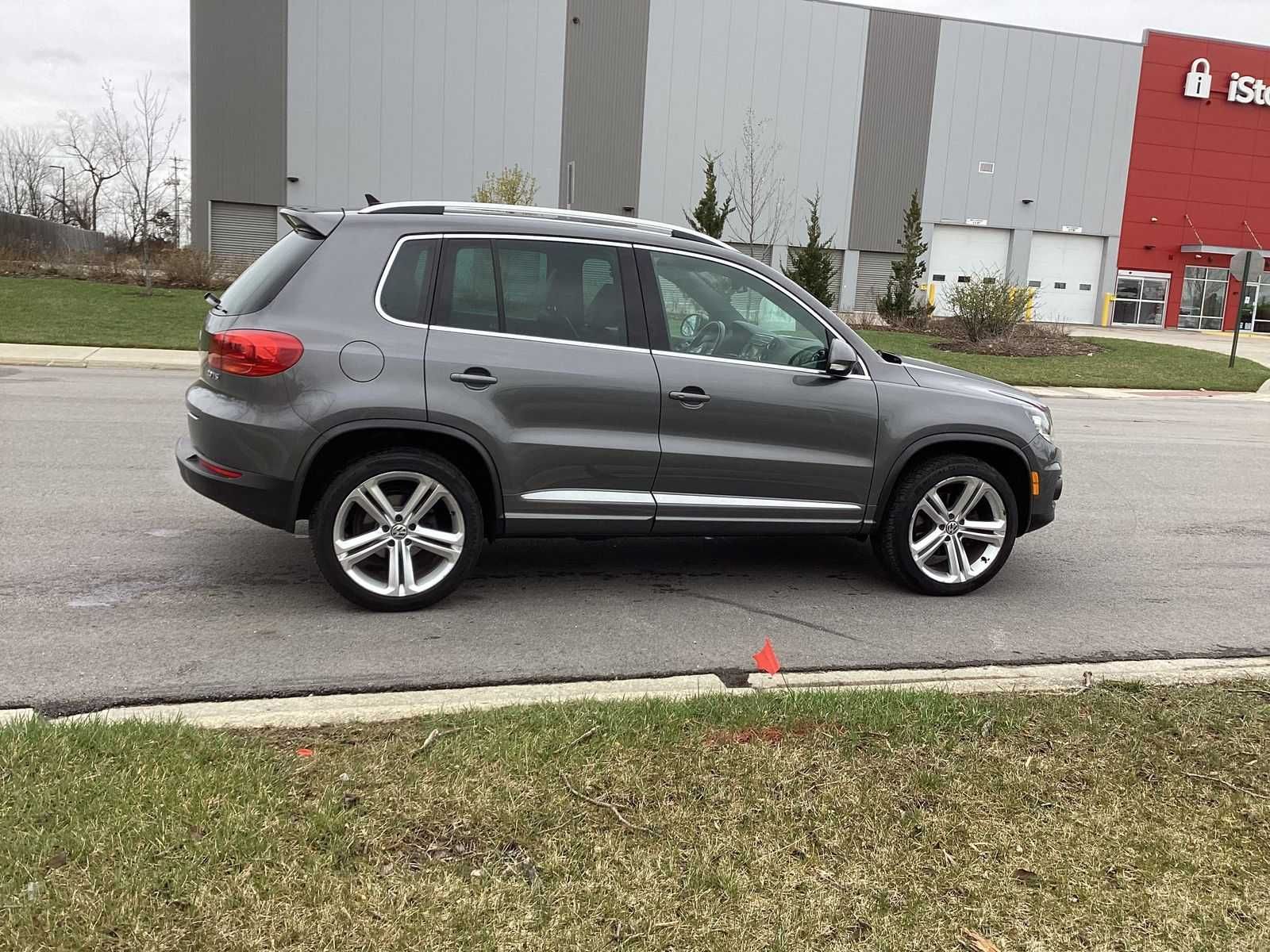 2014 Volkswagen Tiguan R-Line