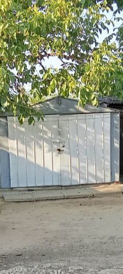 Продам металевий гараж