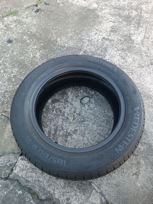 185/60R15 dwie opony całoroczne Vredestein 2020r