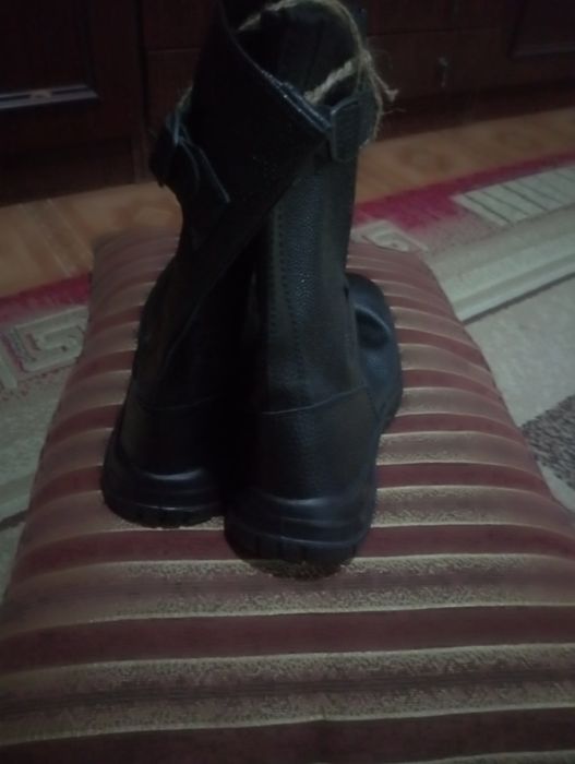 Робочі кирзові чоботи