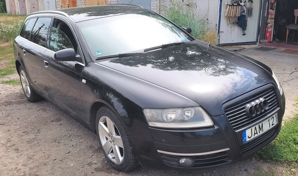 Срочно продам Ауді А6 С6.