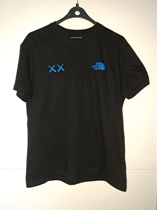 koszulka north face x kaws