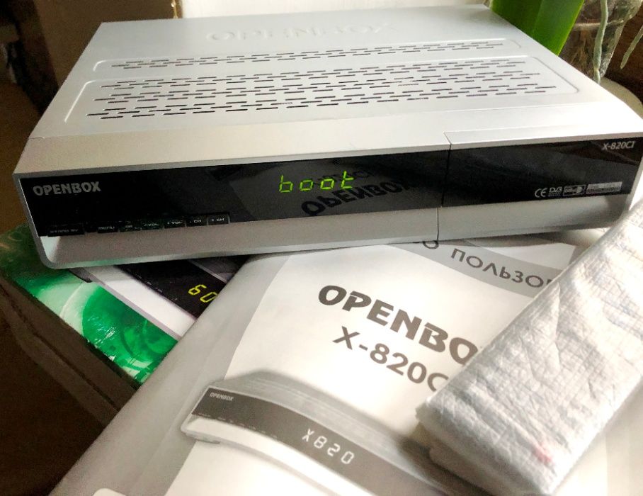 Тюнер спутниковый OpenBox X-820 CI, Ідеал. Made in Korea