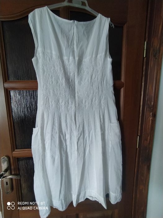 Jedwabna biala z podszewką sukienka na lato, rozmiar 44-46