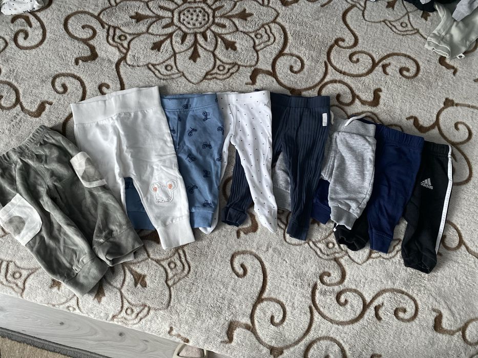 Лот одягу для хлопчика від народження і до 9 місяців