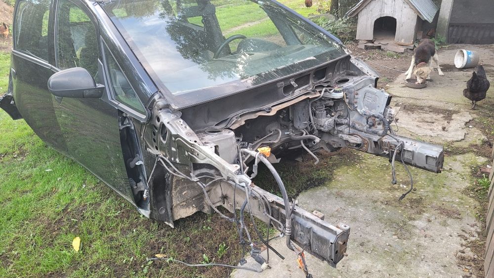 Mitsubishi colt części silnik 1.3 automat kierownica maglownica