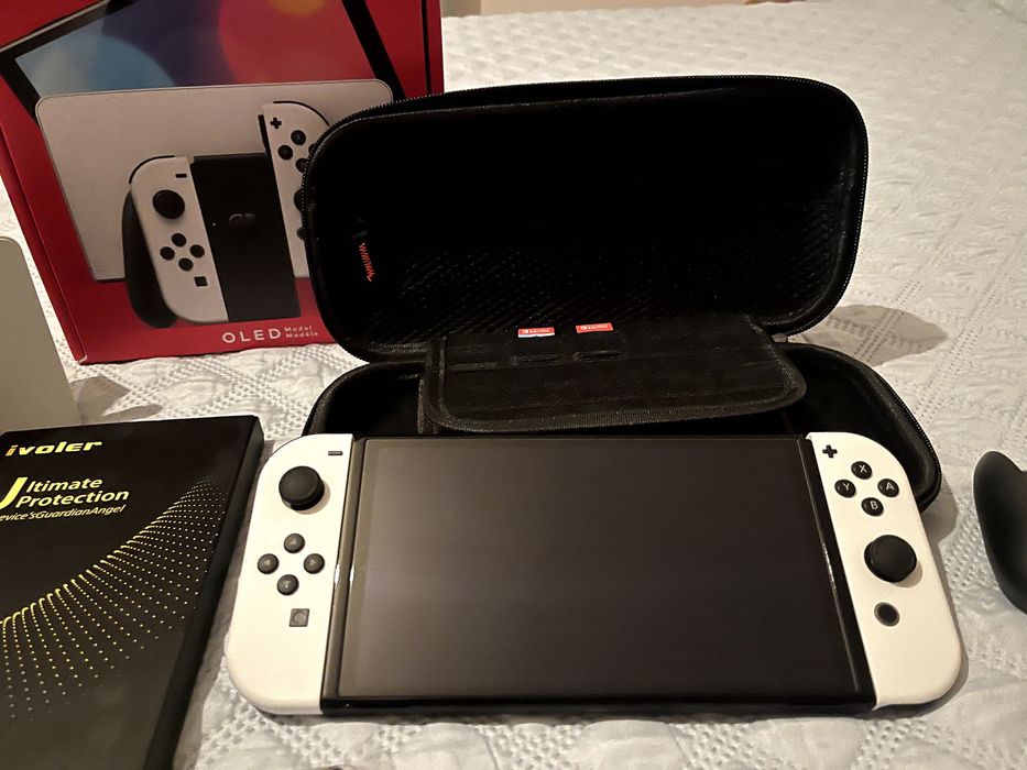 Nintendo Switch OLED Branca – Como Nova + 3 Jogos + Acessórios