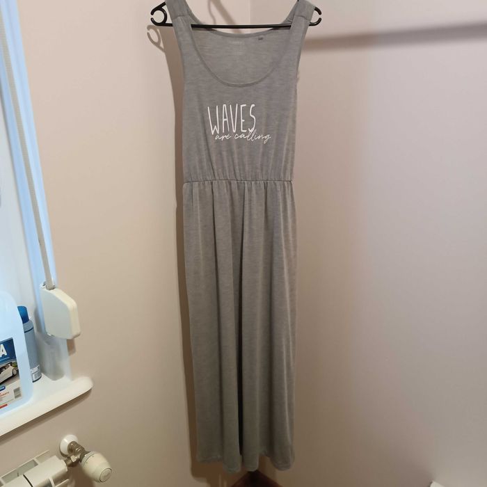 Długa sukienka na lato