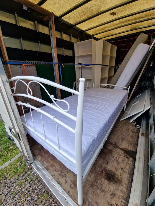 Łóżko z Materacem