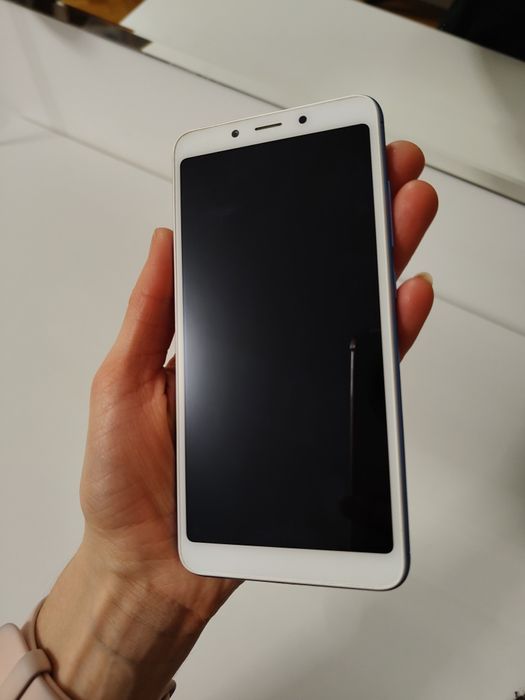 Xiaomi Redmi 6 smartfon