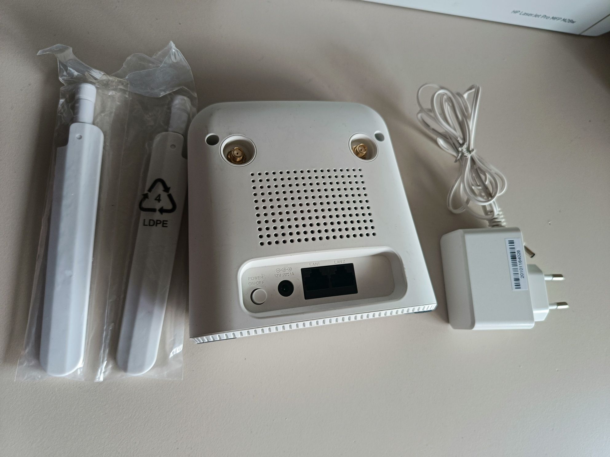 Router bezprzewodowy z 4G d link Dw-r960