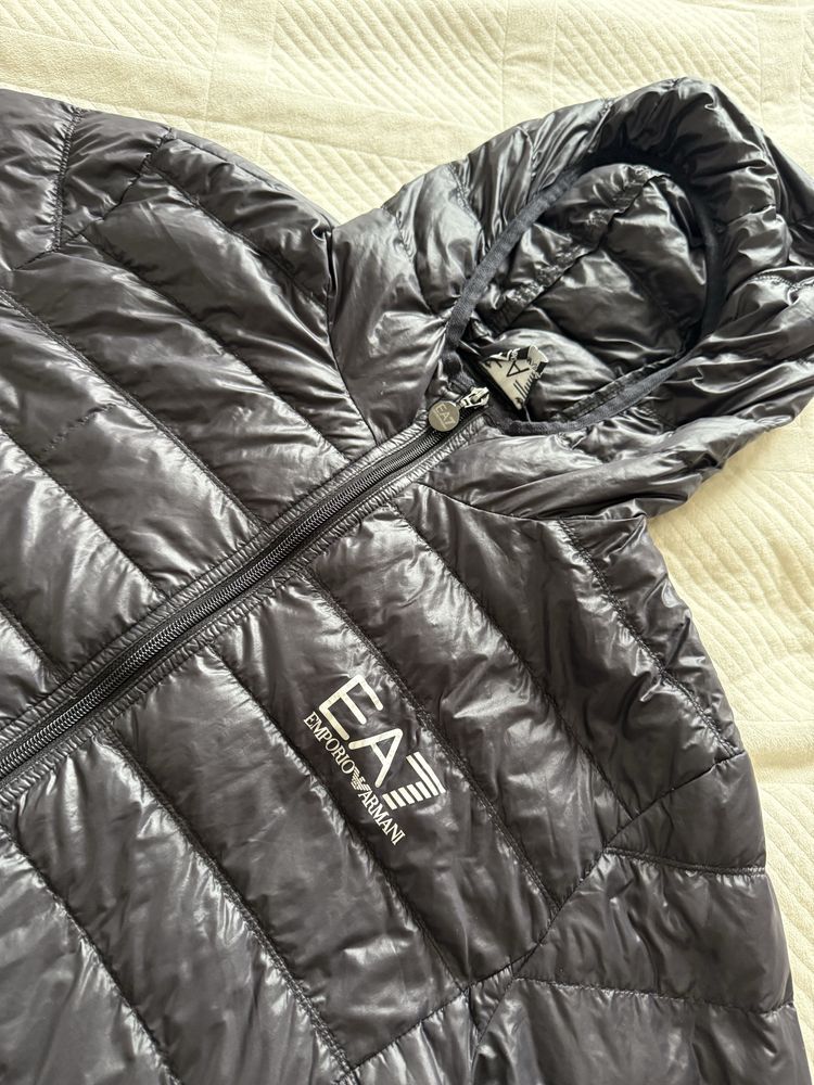 EA7 Emporio Armani Пуховик Куртка Чорний Regular Fit