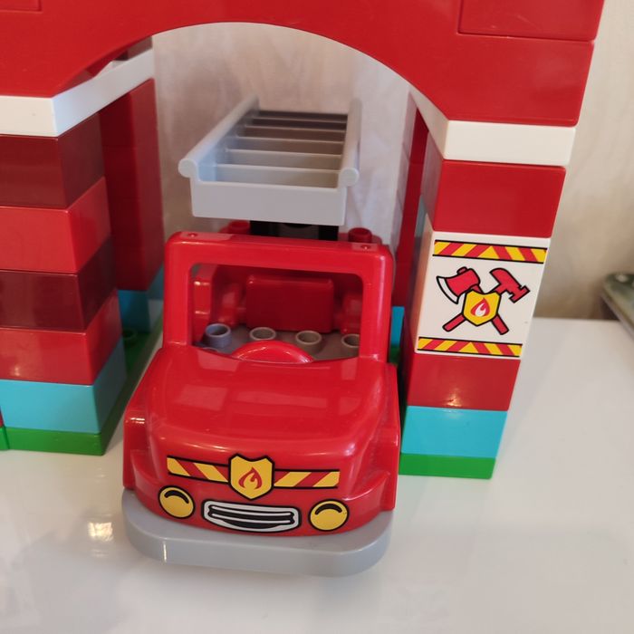 Конструктор gorock 1009 пожарная станция (аналог Lego Duplo 10593) б/у