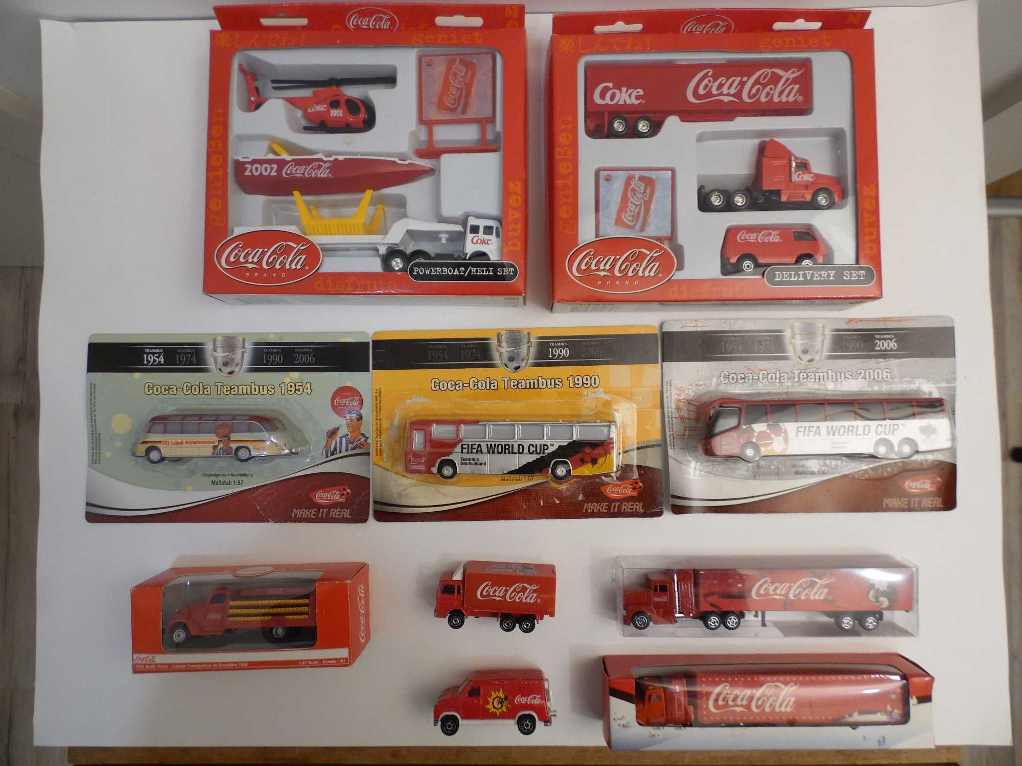 Diversas miniaturas Coca-Cola