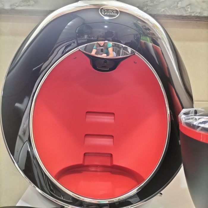 Maquina café/outras bebidas Dolce Gusto Magesto nova na caixa