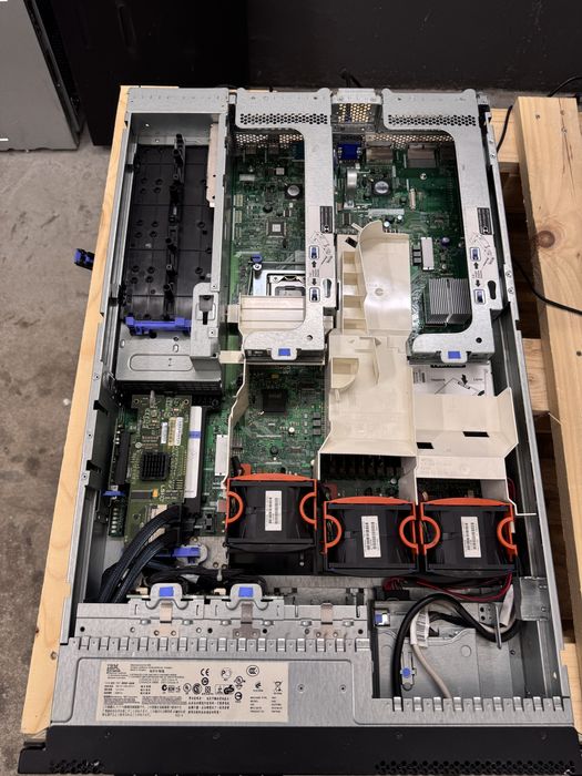 Servidor - IBM System x3650 M2