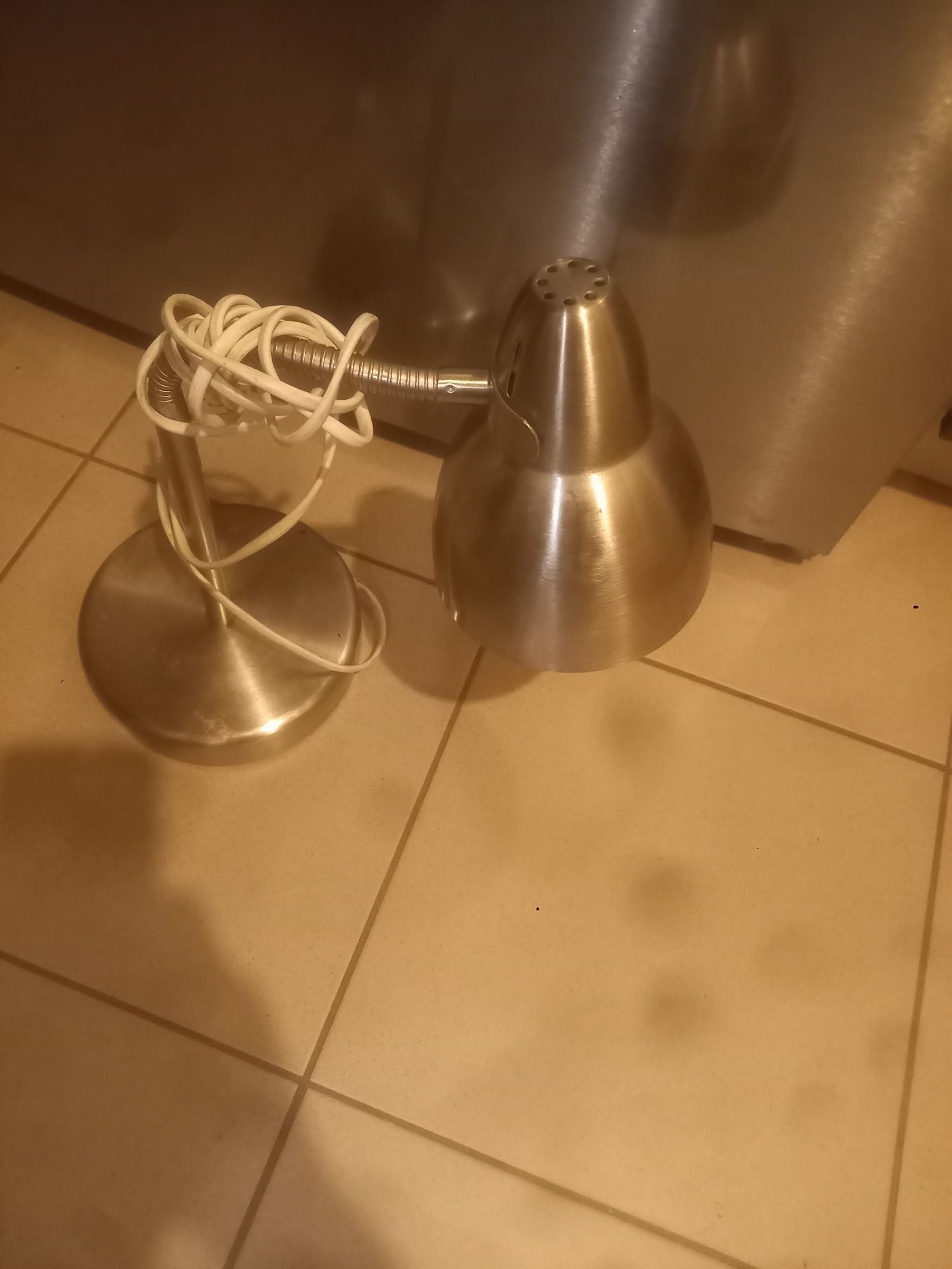 Sprzedam lampkę na biurko