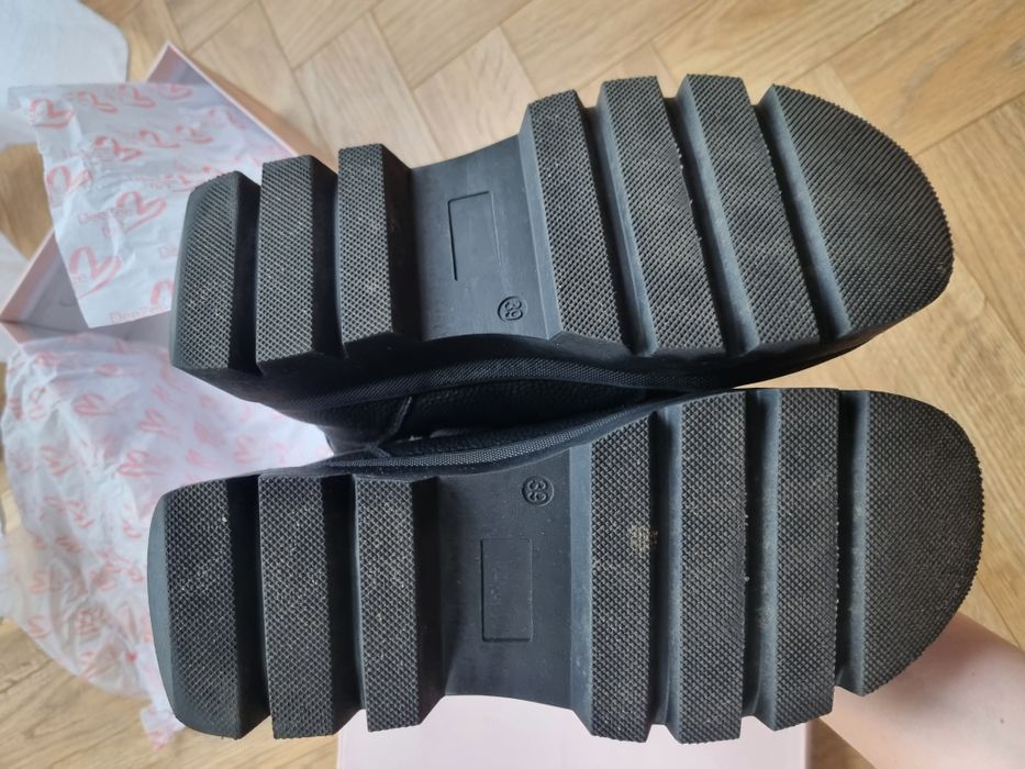 Modne botki ocieplane - DeeZee 60123