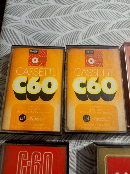 Cassetes várias marcas raras