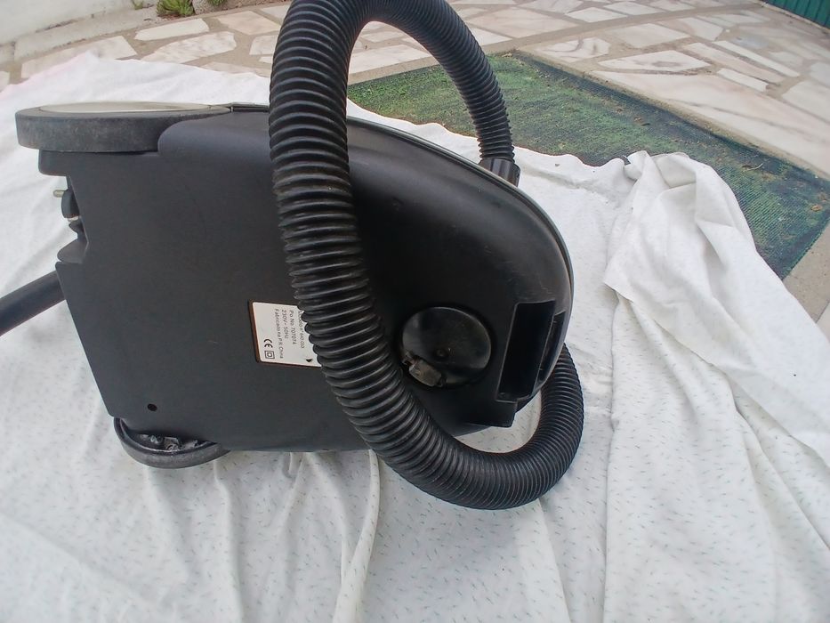 Aspirador Electrolux em bom estado de conservação, com ótimo desempenh